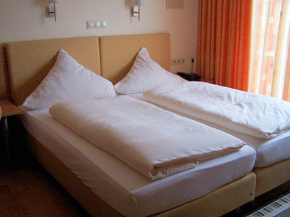 Hotel Kriemhilde วอร์มส์ ภายนอก รูปภาพ